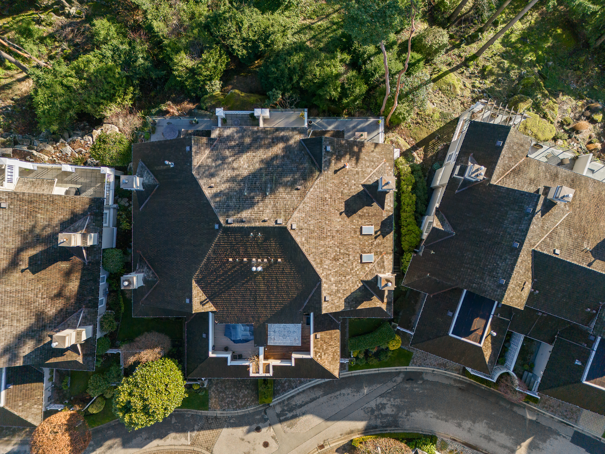 #8 – 5110 Alderfeild Place